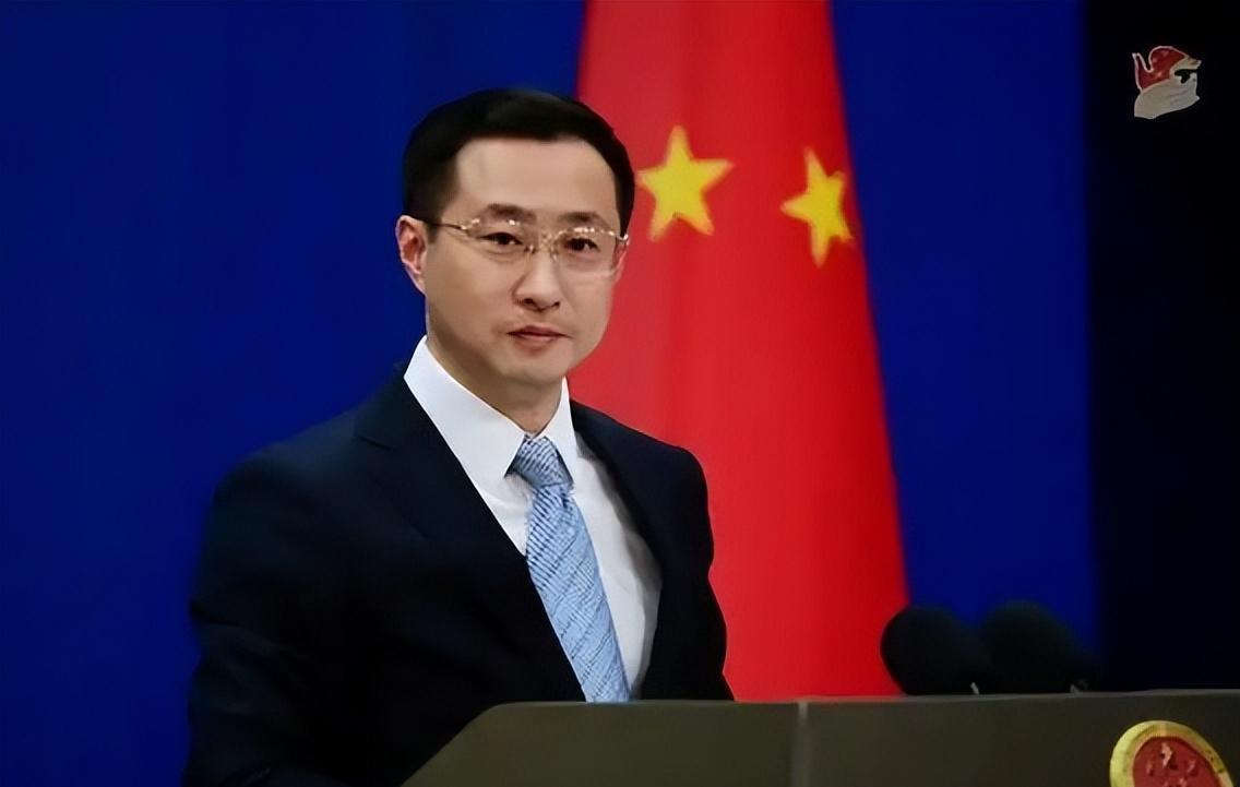 中国罕见地以极其明确的立场，公开呼吁日本必须“彻底解除武装”，并强调“永远不允许