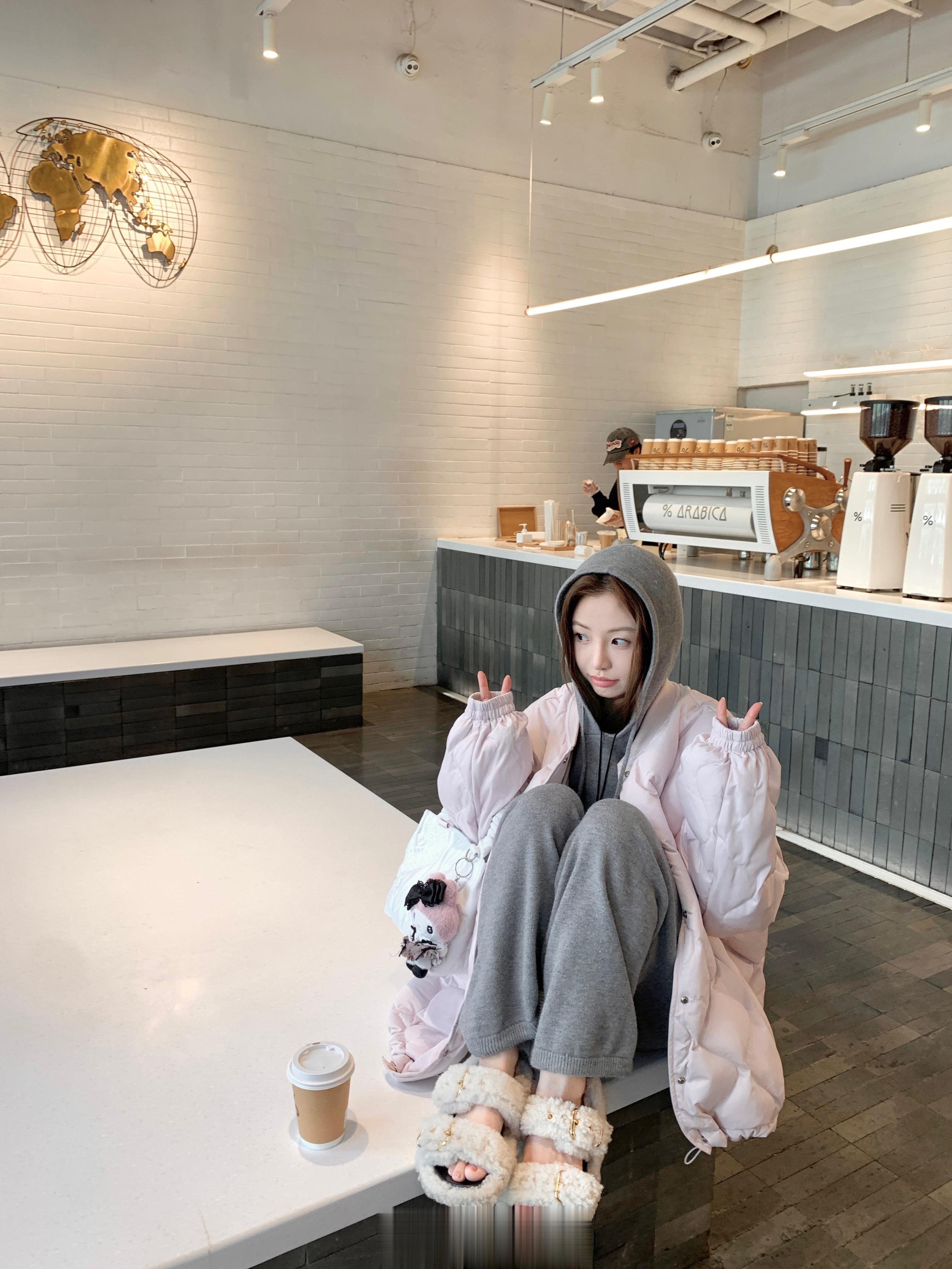 ☁️☁️酥酥服服入秋啦～ 显瘦juejue毛织套装pz里滑 