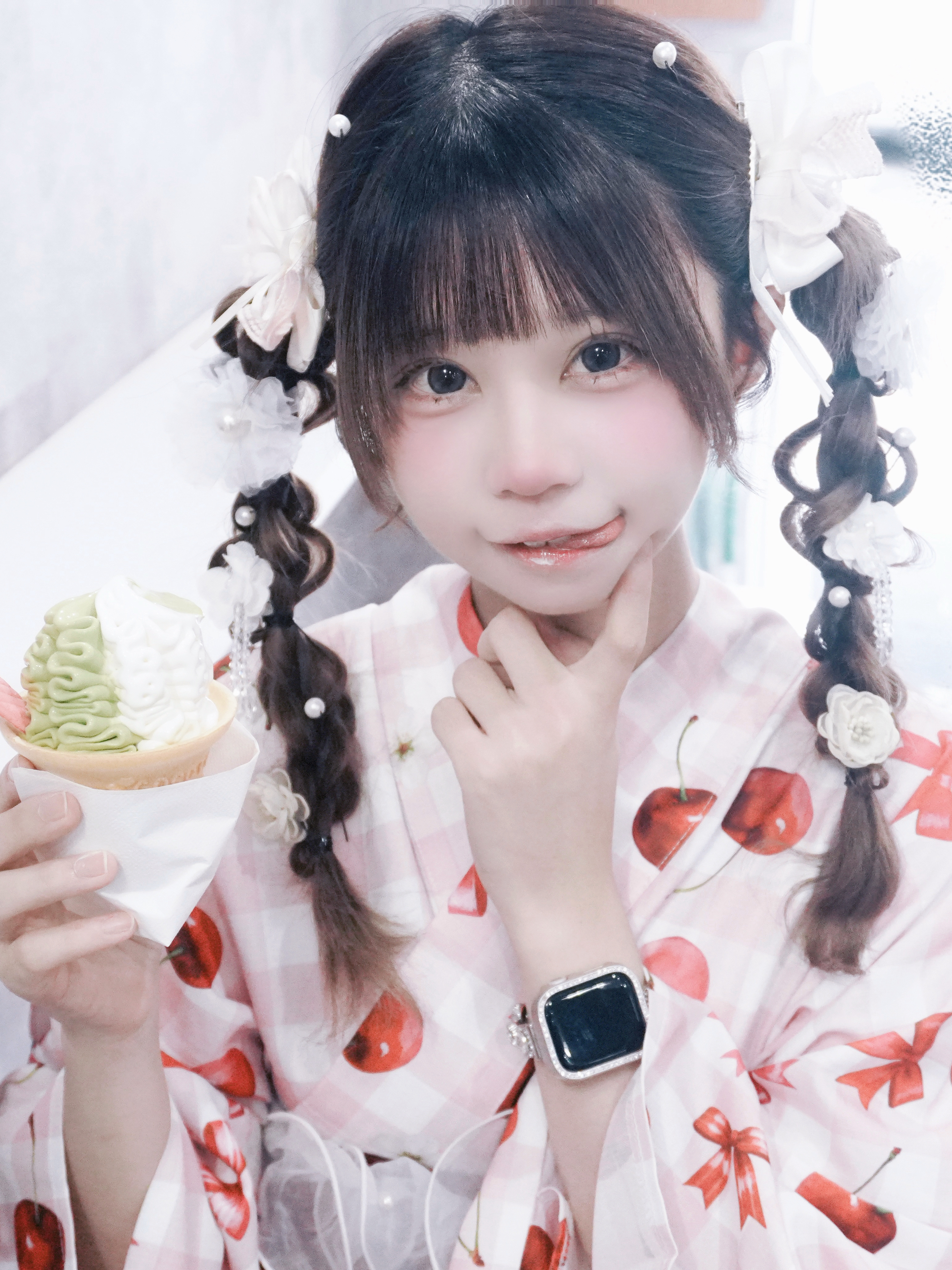 嘴角沾了冰淇淋(,,・д・)即使是这样也可爱嘛⸝⸝o̴̶̷̥᷅ ̫ o̴̶̷̥᷅