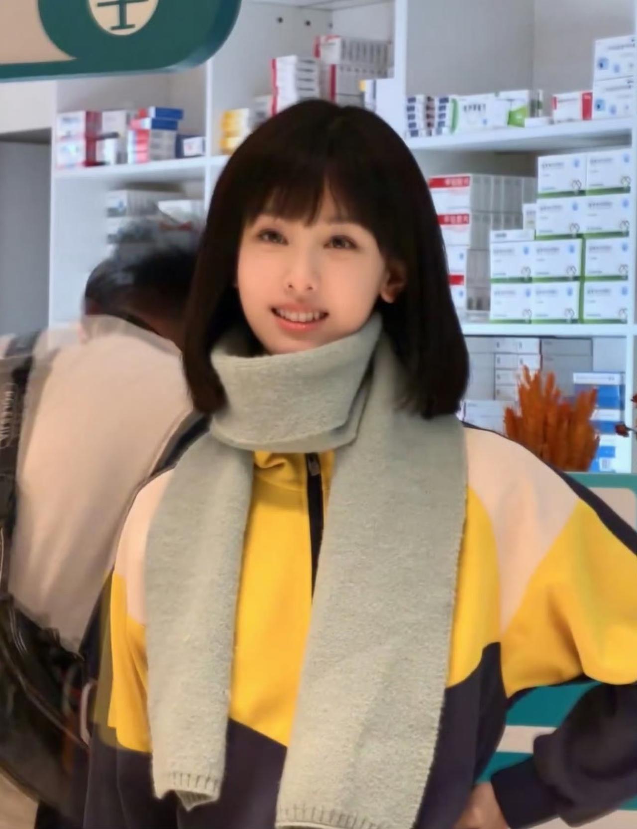岁月格外善待陈都灵，十一年几乎看不出变化…
 

 
谁能想到距离《左耳》已经过