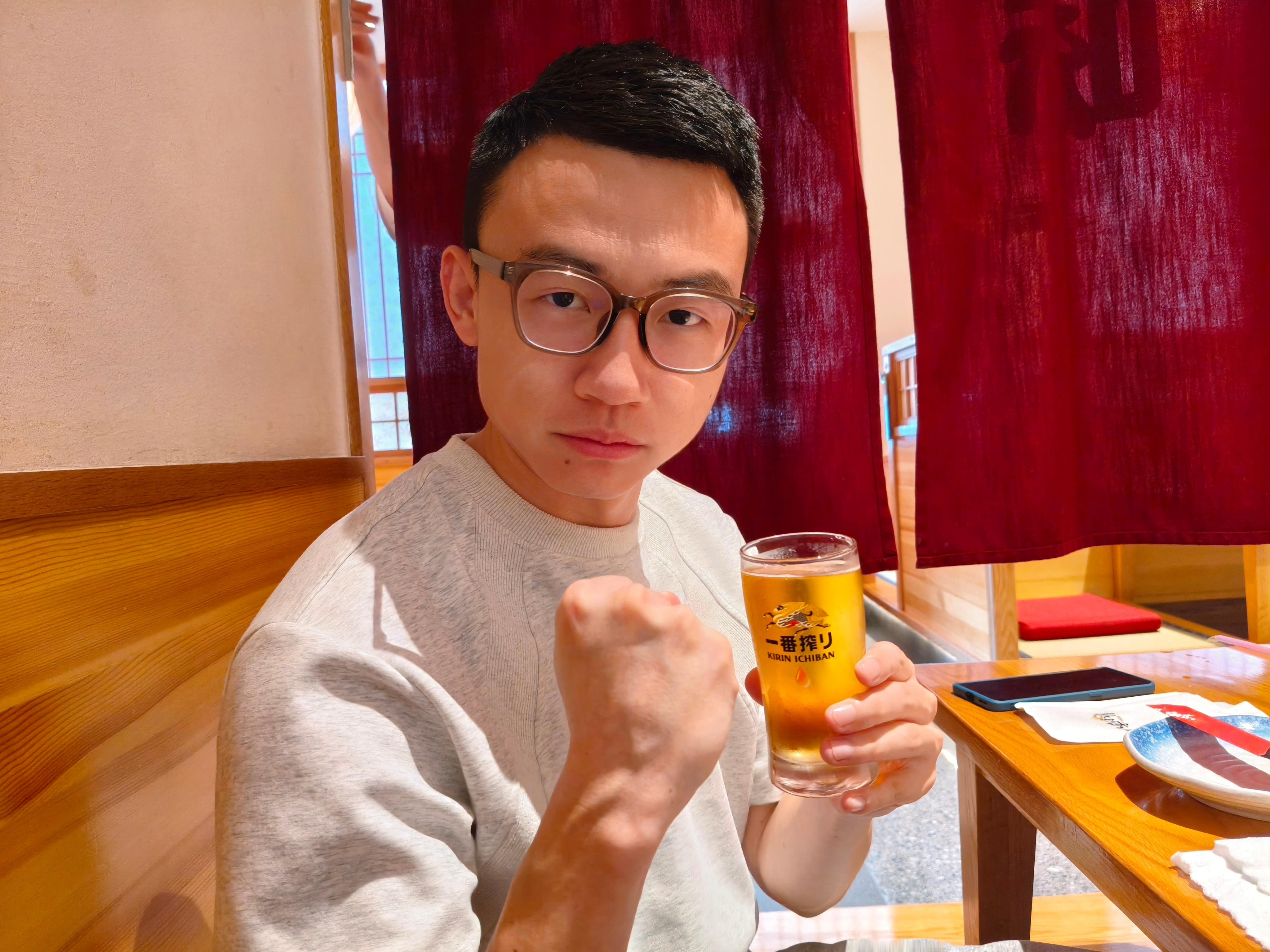 球迷庆功宴切尔西 再进足总杯决赛庆功宴！进决赛就必须相信能夺冠大家庆功宴吃的啥？