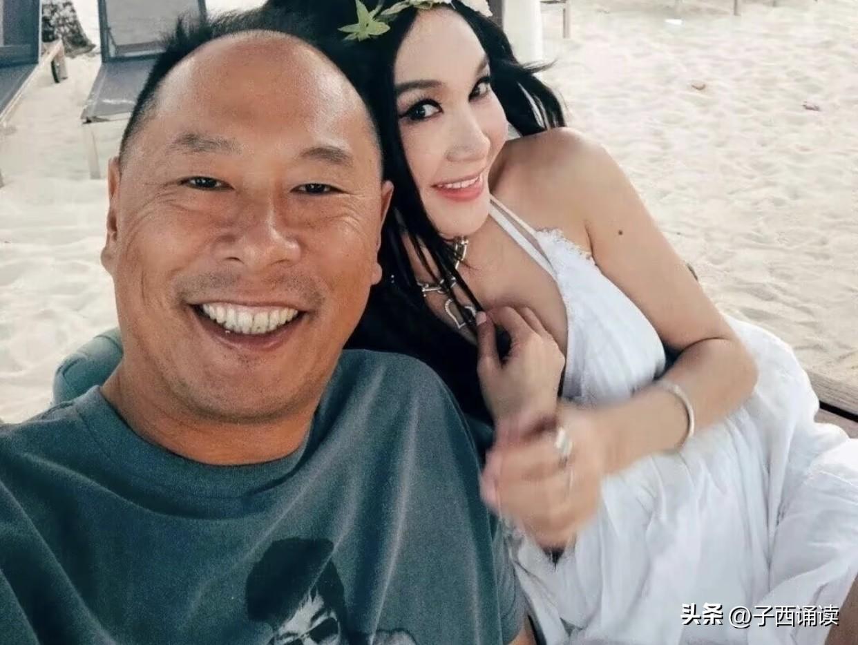 哈哈，温碧霞的老公，看长相真的是让人一言难尽啊！这也许就是真爱吧，真爱无敌！