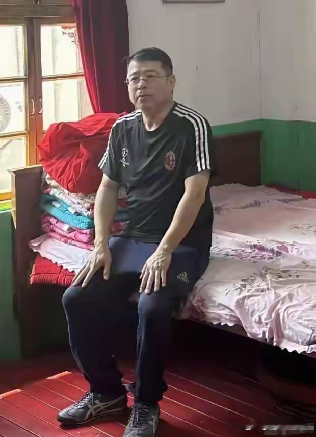 阿丘时隔多年后终于露面了。

阿丘当年说过的话，历历在目，结果自然是被央视除名，