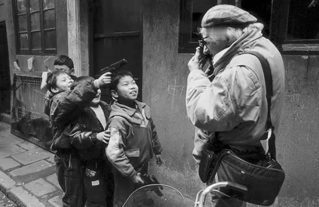 世界著名摄影家系列： 
在 20 世纪的摄影史上，马克・吕布是一个无法被忽略的名