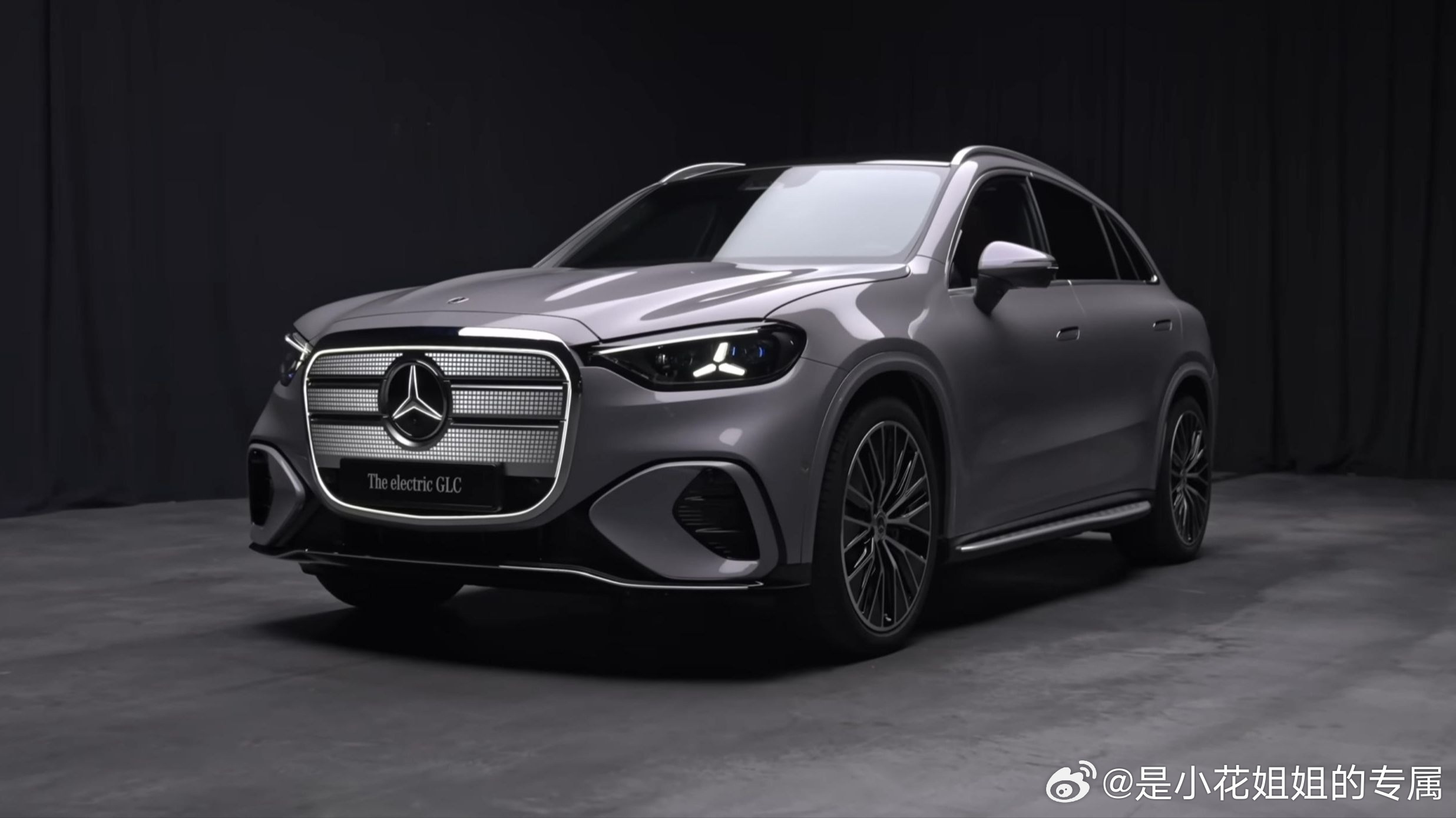 全新梅赛德斯-奔驰纯电GLC SUV预售价来了，奔驰还是奔驰，纯电奔驰三个价格晖