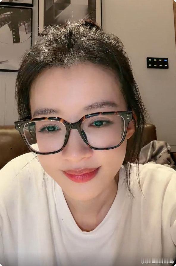 孙怡直播 孙怡开播啦！畅聊乘风录制日常，真实又可爱，千万别错过！乘风2026