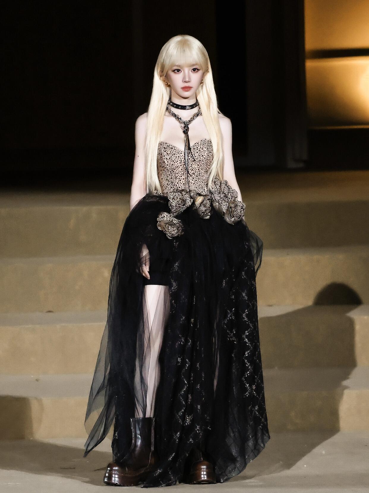 田曦薇你有这张脸拿什么输！ 