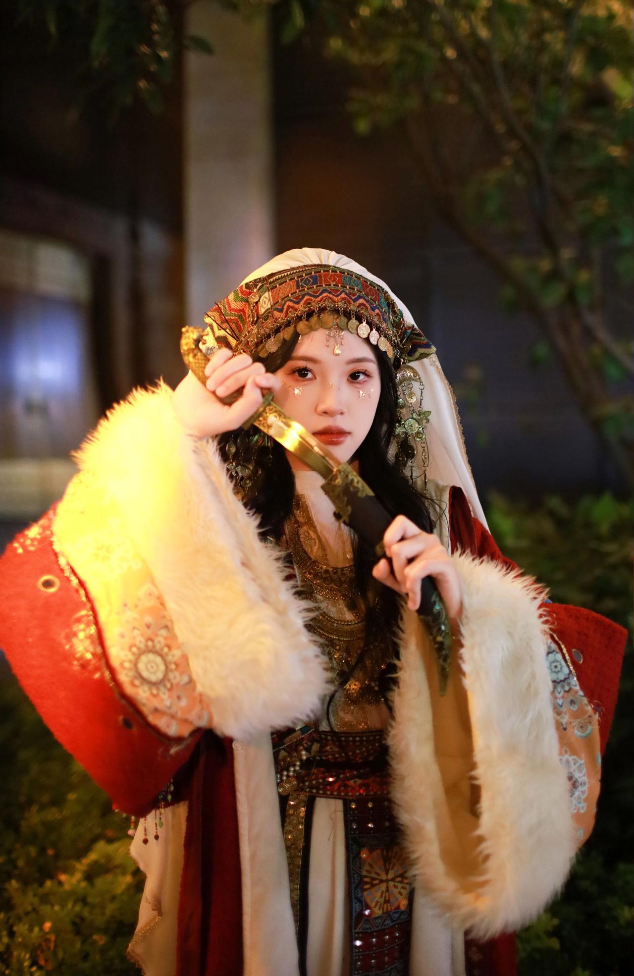 冬日，偶遇古镇。随拍几张。原来穿上古装也可以这么美 国风正当红 东方美 民族服饰