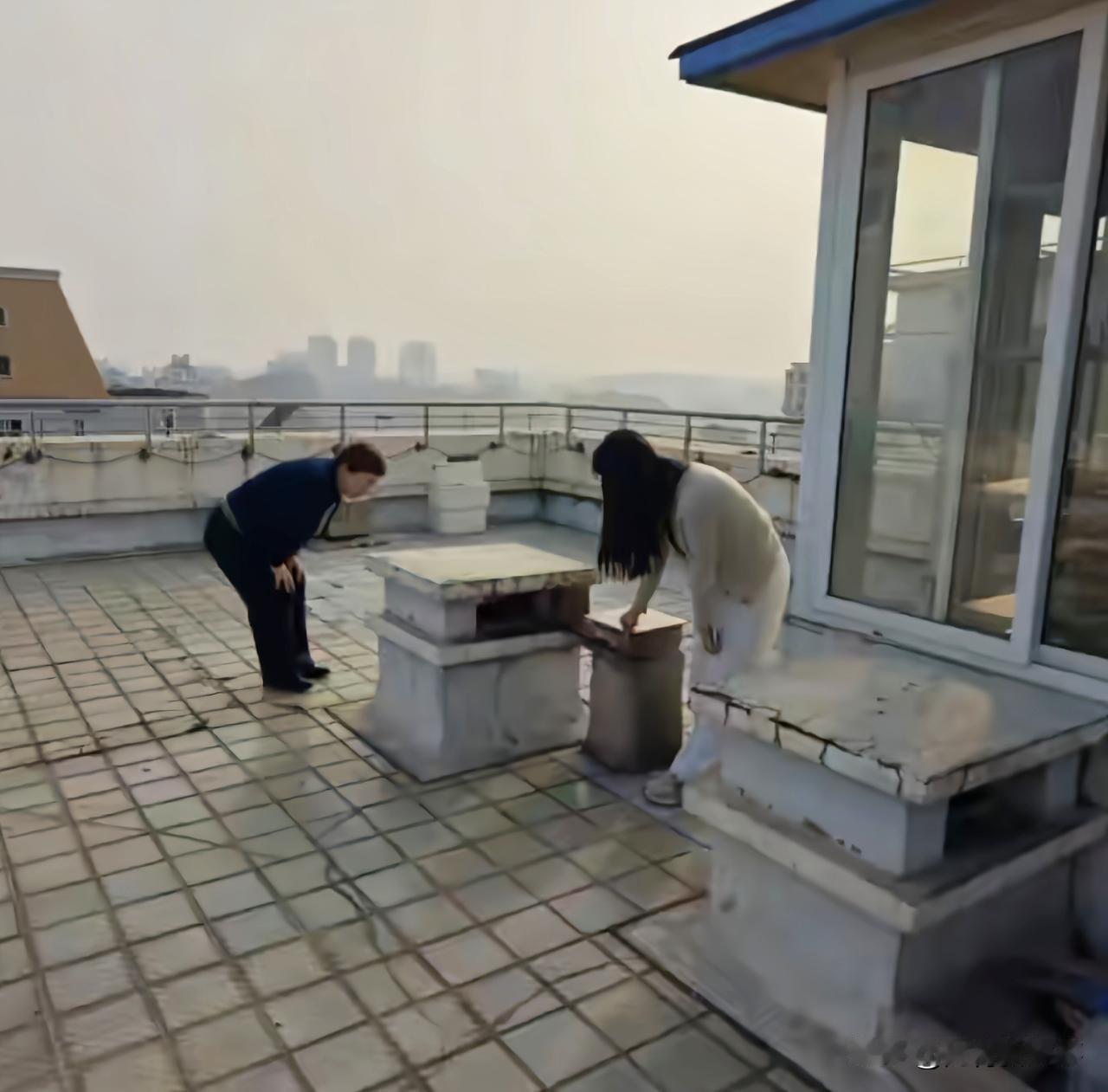 北京一居民家中，持续几个月出现嗡鸣声，有时24小时不停，人都快“被折磨得有些神经
