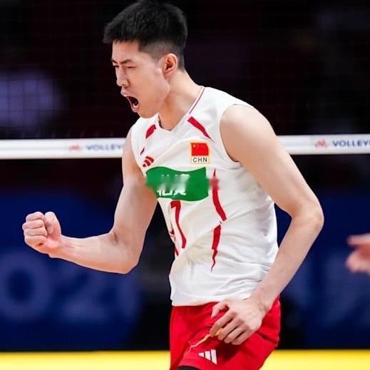 📊🇨🇳温子华：（3.5局）▶️18分：32扣18中1失误3被拦（成功率56