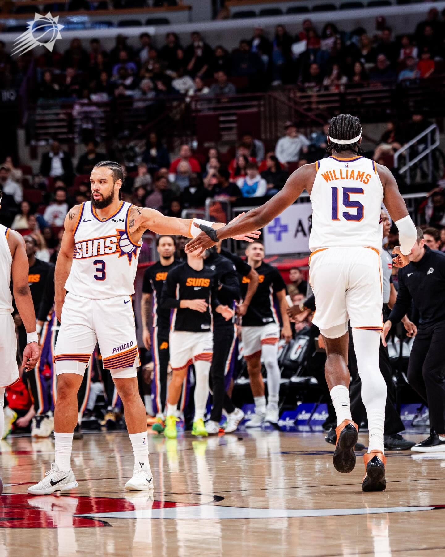 首发五人全部得分上双 🔢德文·布克：30分 4助攻 3篮板 1抢断杰伦·格林：