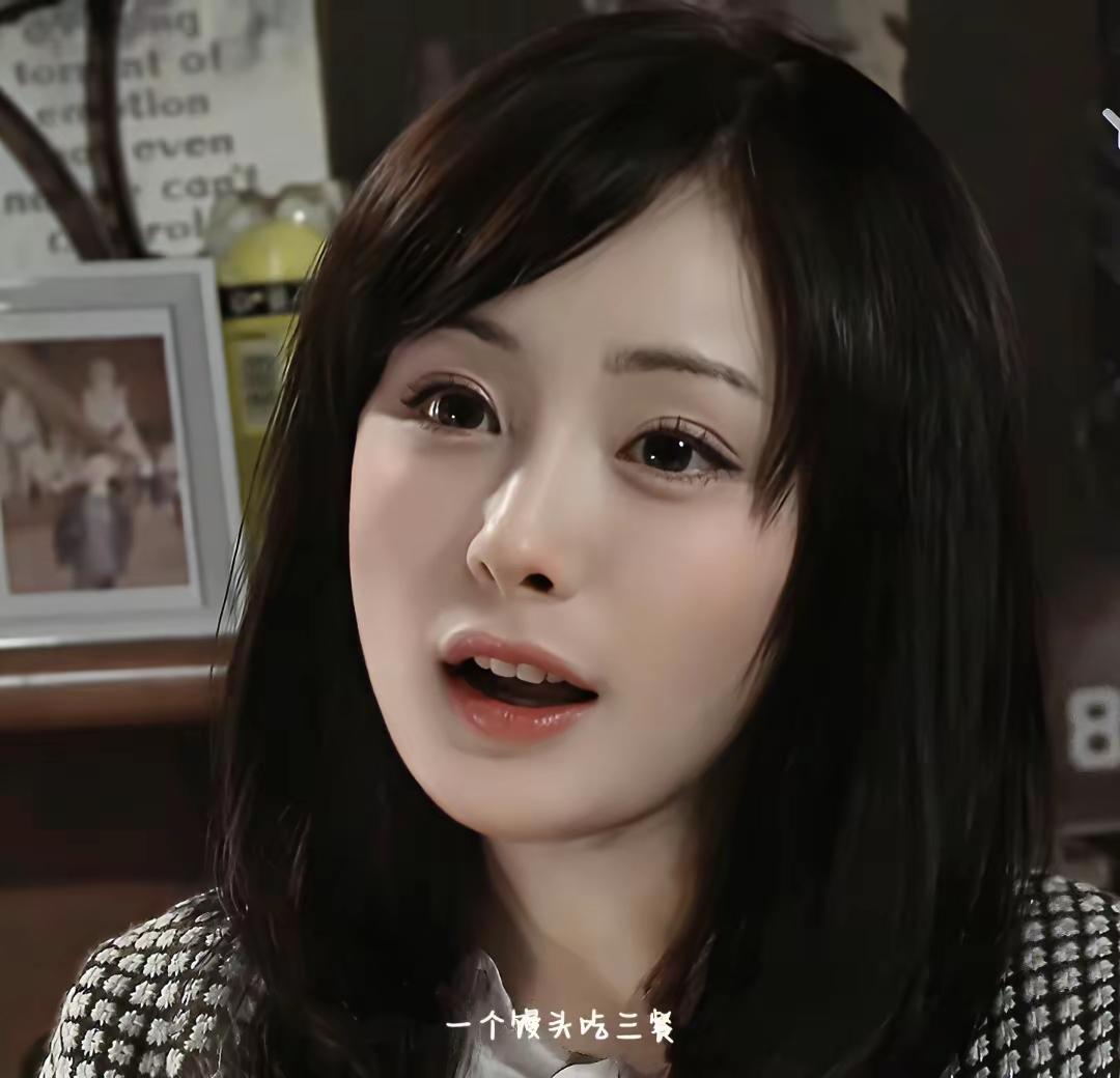 我之前谈过一个男朋友，他是非常善良的人，没有和他在一起的时候，看他对所有人都非常