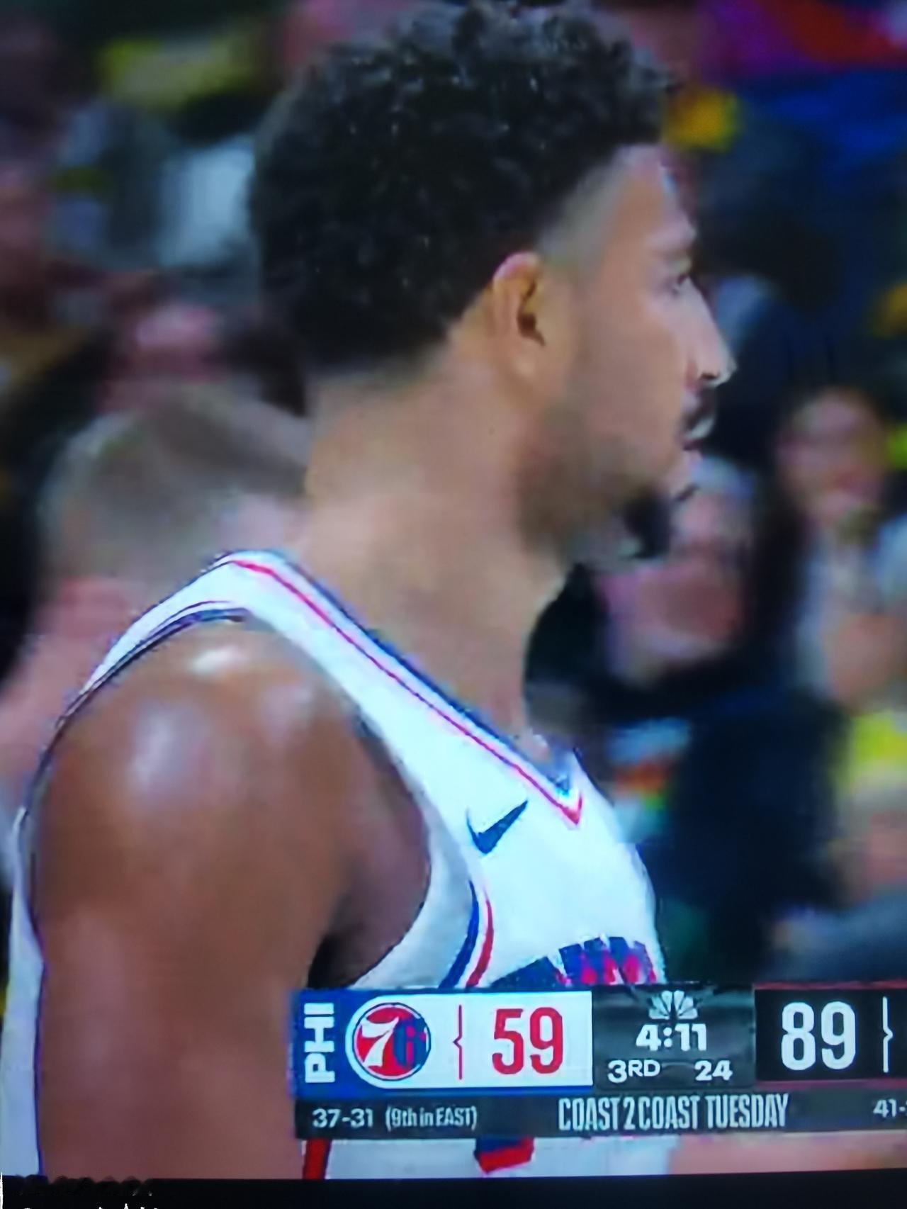 费城真是格莱姆斯的福地

        76人客场打掘金，比赛没啥可说的，半场