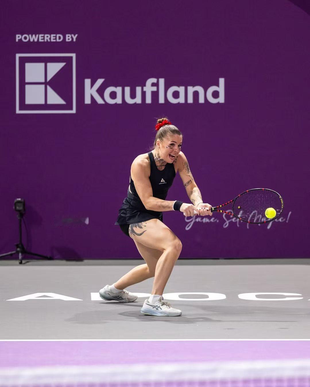 奥利尼科娃淘汰王欣瑜！WTA250克卢日-纳波卡站1/4决赛，奥利尼科娃以6-4