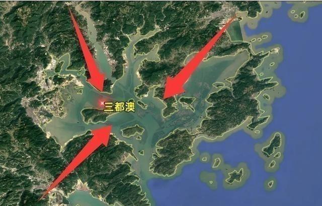 中国曾发现一个能停靠上百艘航母的深水港，位置太关键了！就在东南沿海，百年前孙中山