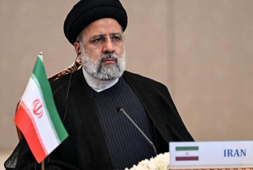 什么叫失败国家，伊朗就是，伊朗原本有三张牌：石油，导弹，什叶派之弧，三张打好一张