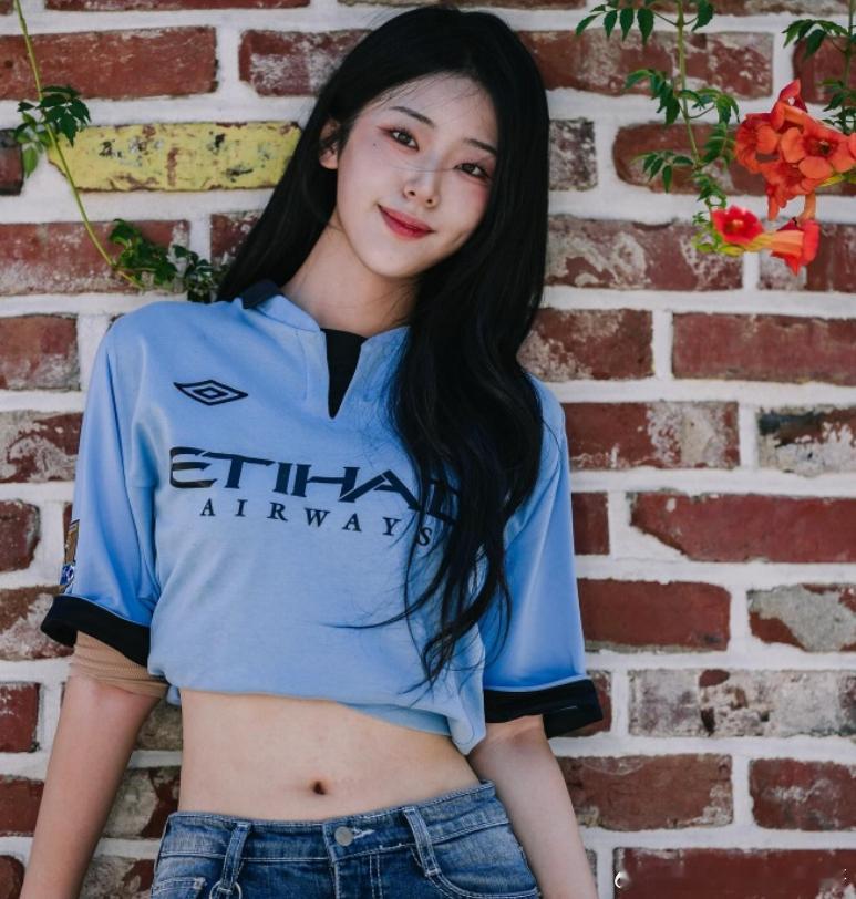 昨日一名韩国女网红接受曼城官方采访，表示因9320时刻入坑曼城。目前阿圭罗点赞了