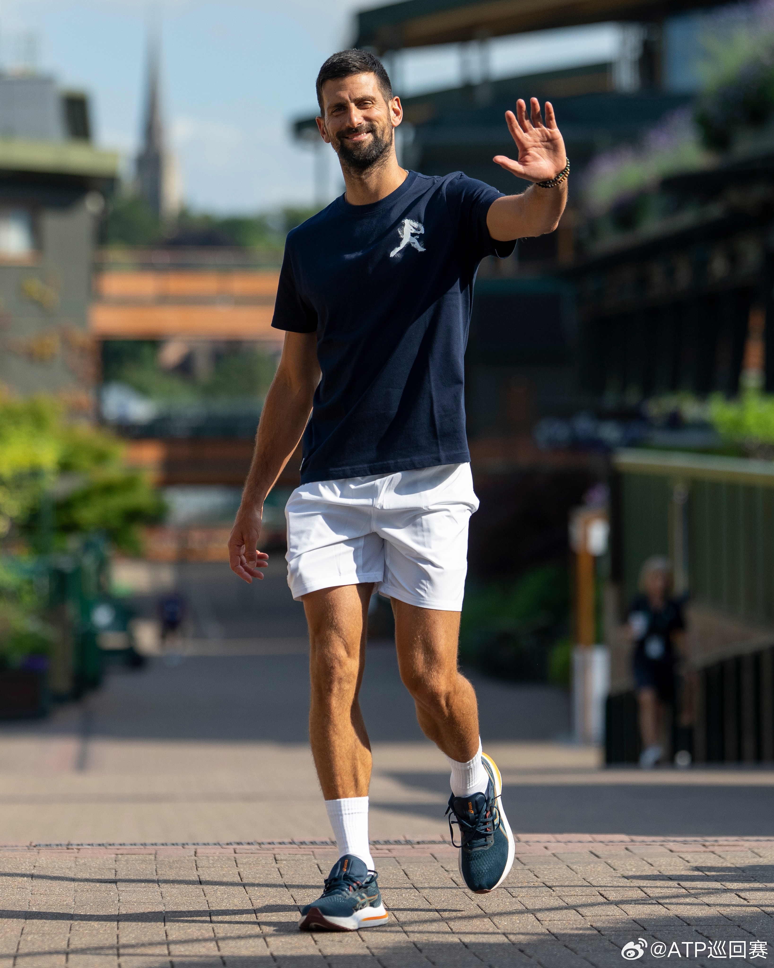 这片草地，正在汇聚光芒 💫🎾📷：Tennis Legend网来不息ATPA