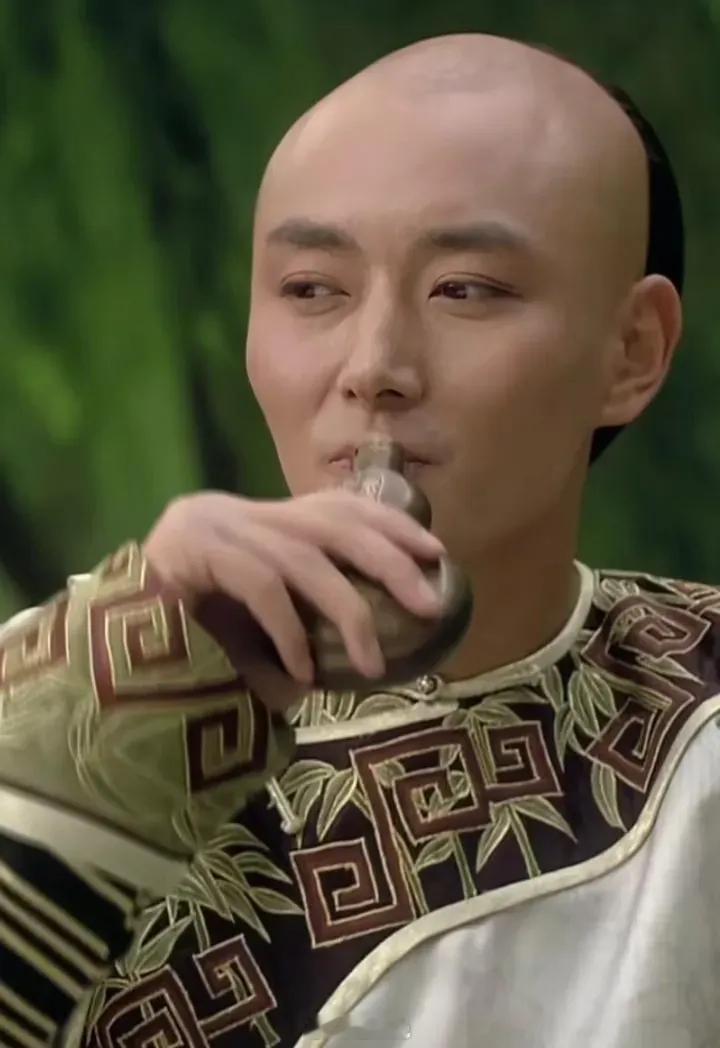《甄嬛传》果郡王扮演者李东学的评论区沦陷，网友发出灵魂拷问：1:你为什么每封信里