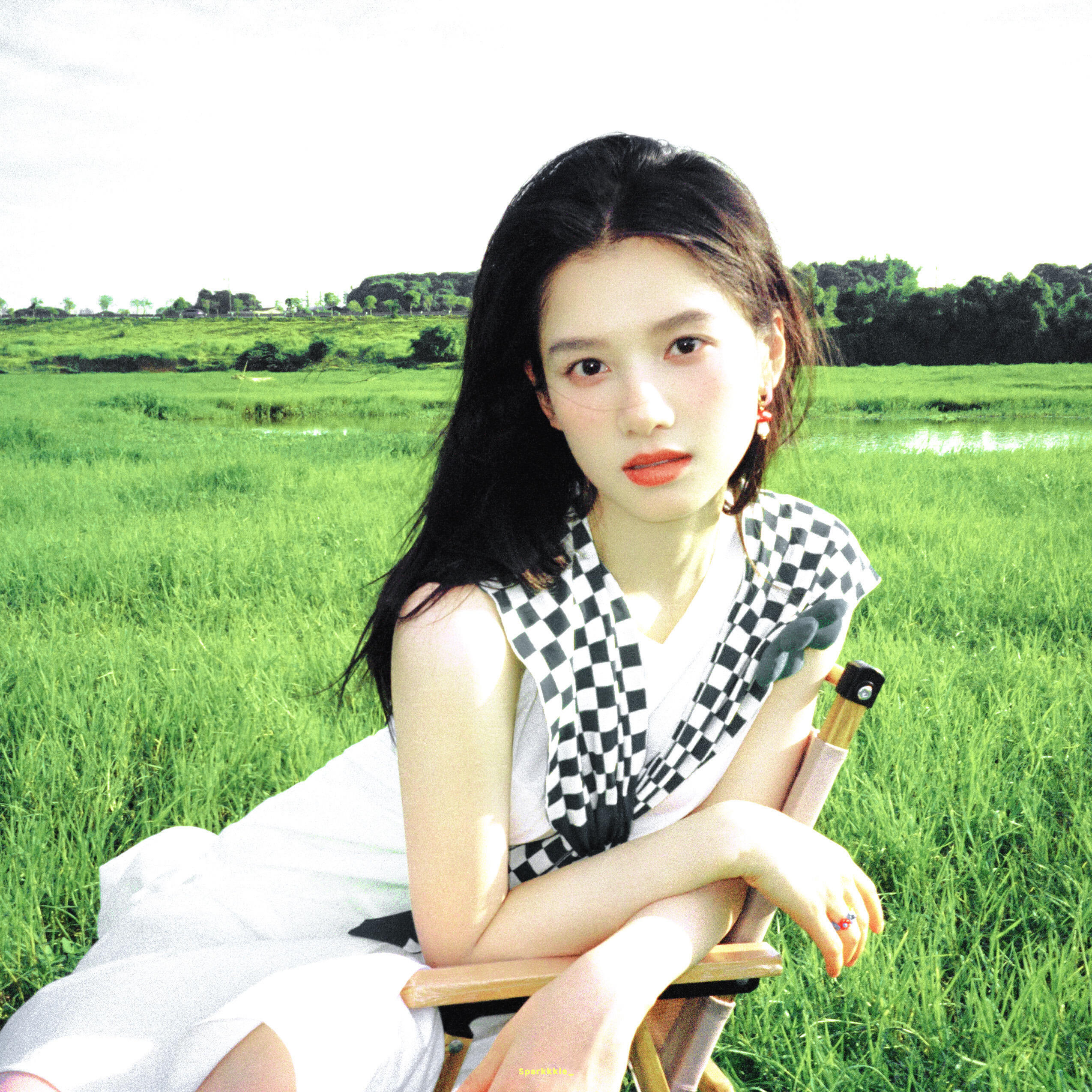 ZHANGJINGYI Ⅰ 张婧仪头像分享第二弹绿意盎然 真的很充满着生机活力?