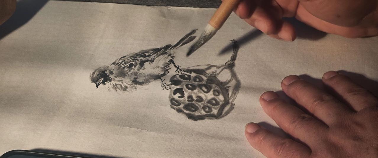 谁说命理只是迷信？2024年，科学和命理正悄悄交织出新答案。
藏偏印的人天生像幕