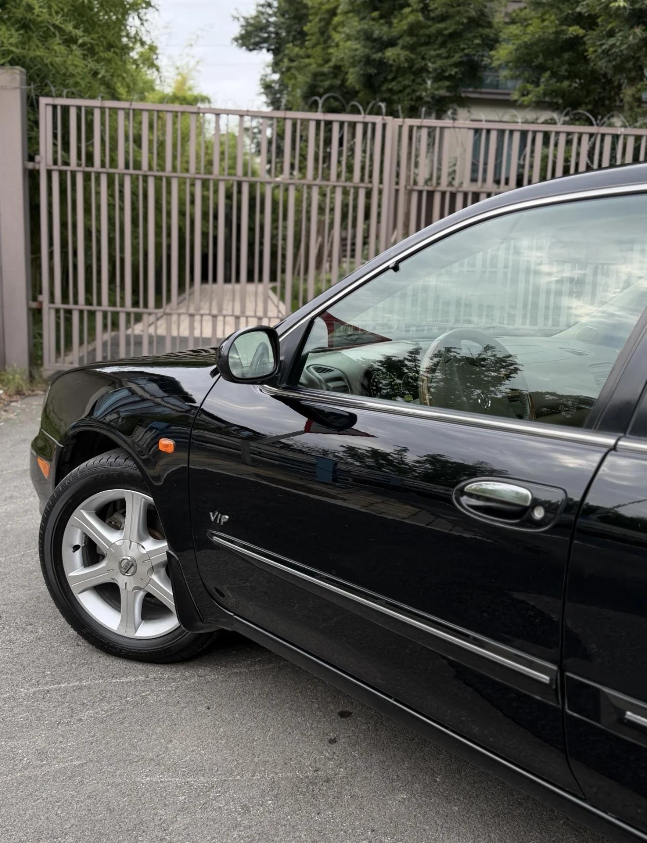 日产风度VIP （2004）3.0V6 蛇挡，确实现在很难看到这么漂亮的A33了