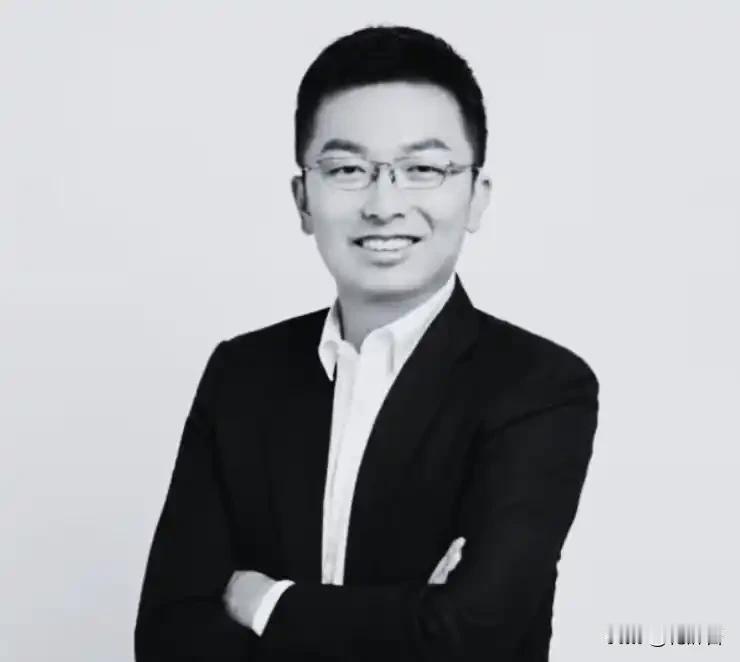 云海肴创始人赵晗，因为心梗走了！
 
大家都没想到，把云南汽锅鸡卖到全国、开了上