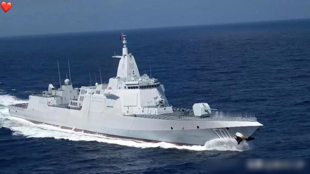 不惯着了！解放军直接开到吕宋岛东边实弹开火，硬怼上门挑衅

不惯着了！解放军直接