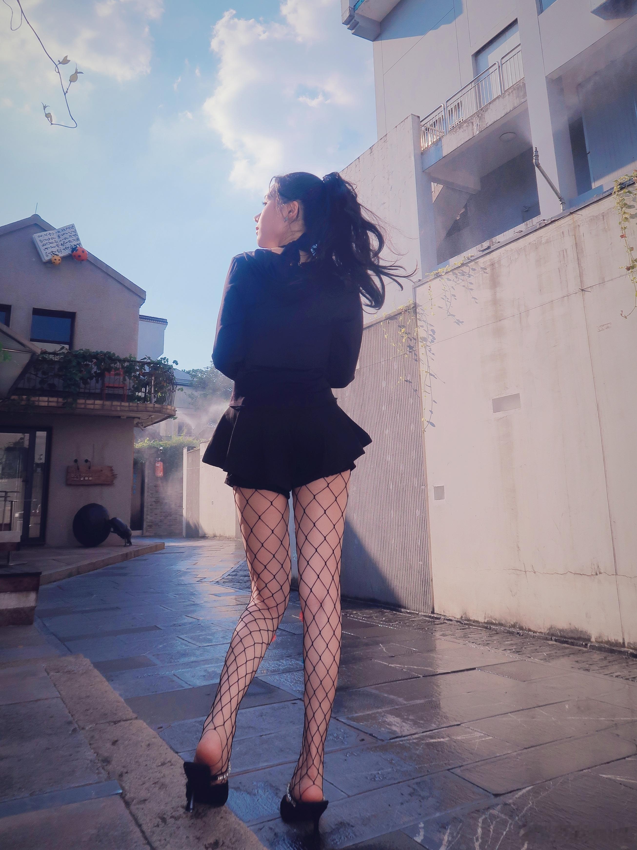 天气这么热 我们也该熟了吧  ​​​