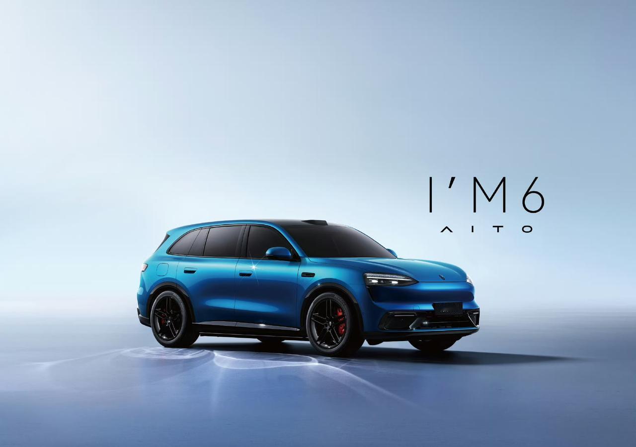 目前还没有该车的具体尺寸/动力信息
它是问界56789家族中的最后一块拼图
定位