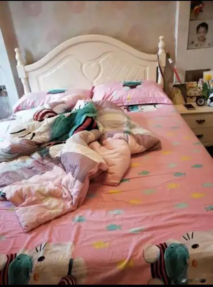 现在的孩子怎么不知道感恩呢？
小时候那么可爱，看着就喜欢，疼得了不得，长大了气死