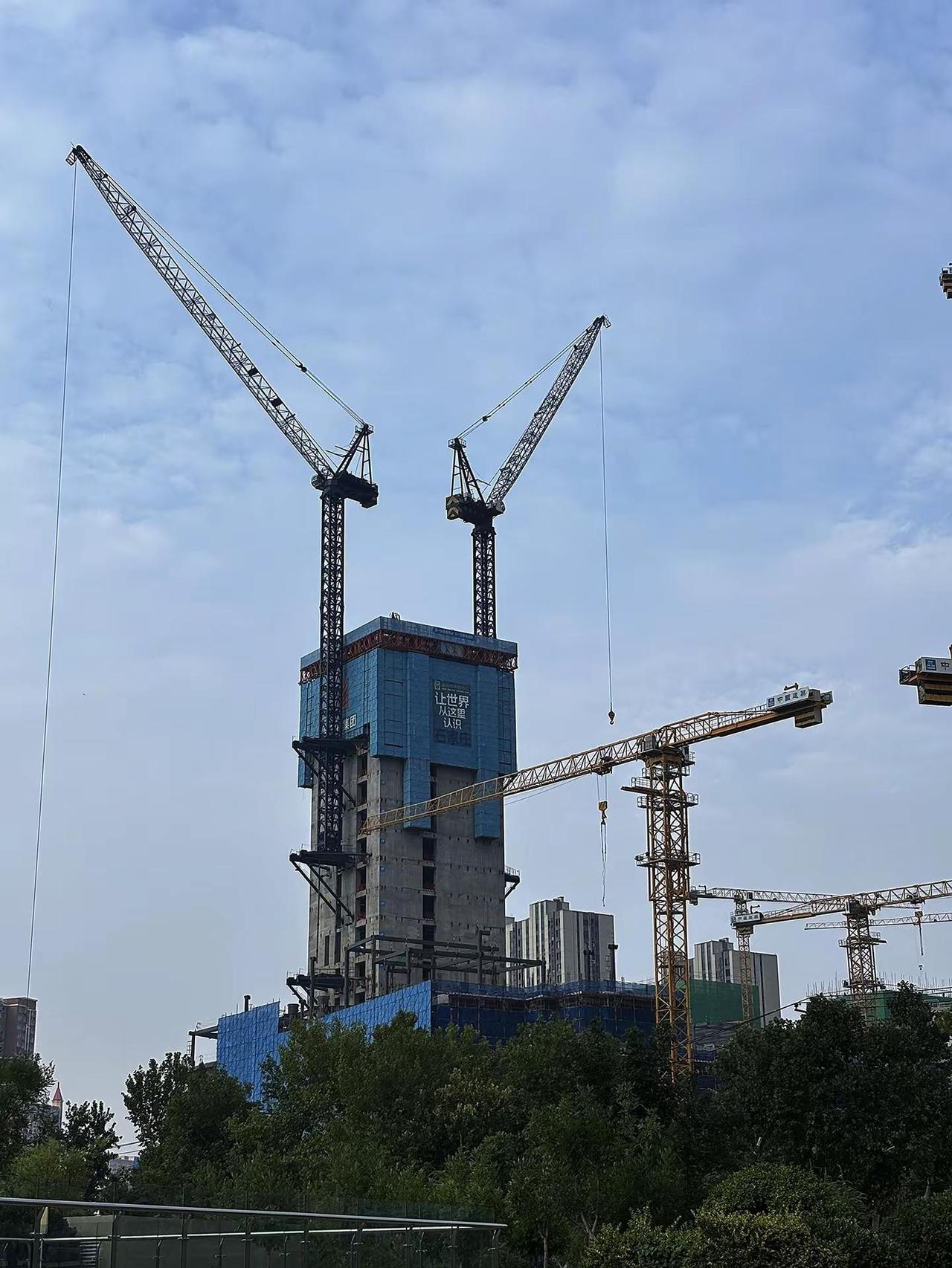 让世界从这里认识石家庄，welcome to城市会客厅石家庄 高铁片区