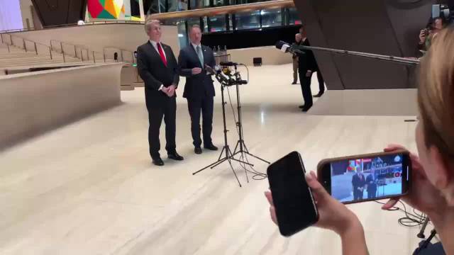 从这个反馈来看，这次AI相关话题主要聊的是AI安全对话机制。  ​
