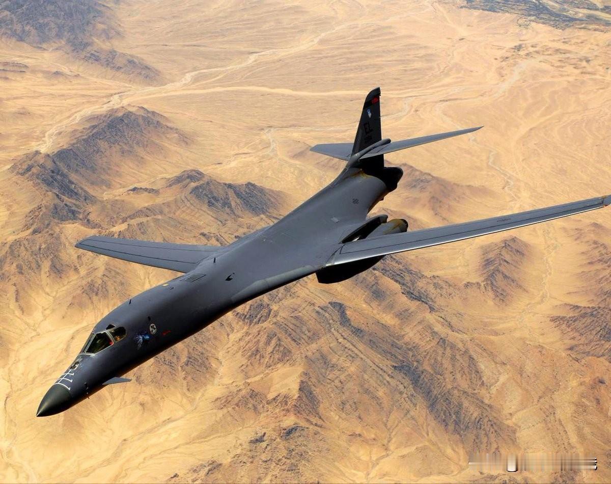 美国空军在2月2日出动了B-1B战略核轰，同时对于叙利亚和伊拉克进行了打击，美国