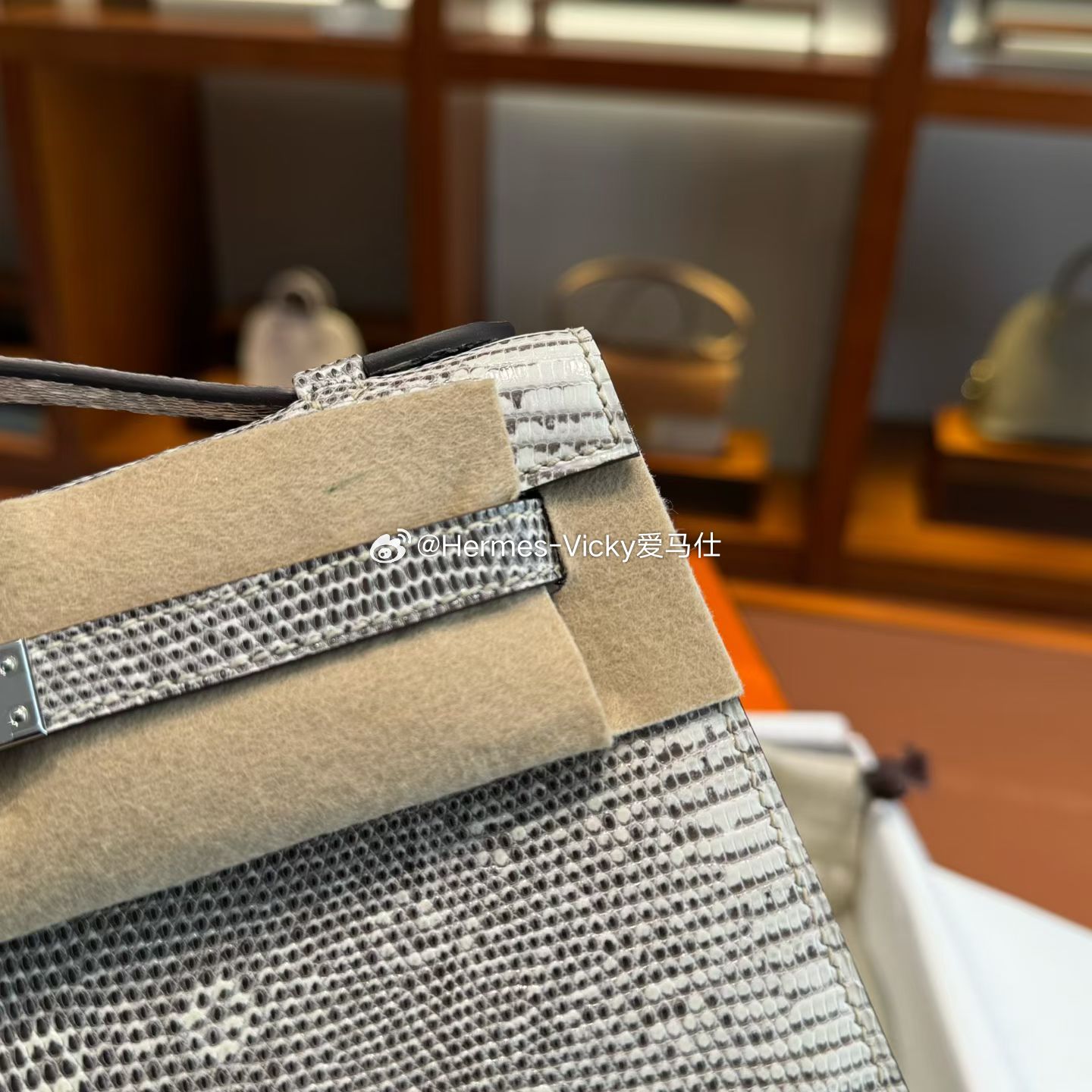 Kelly pochette一代 进口蜥蜴皮 1B自然色 银扣爱马仕hermes