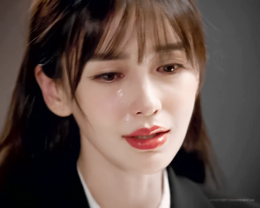 angelababy[超话] 🍆angelababy就算不是鲜花 也要做一株不