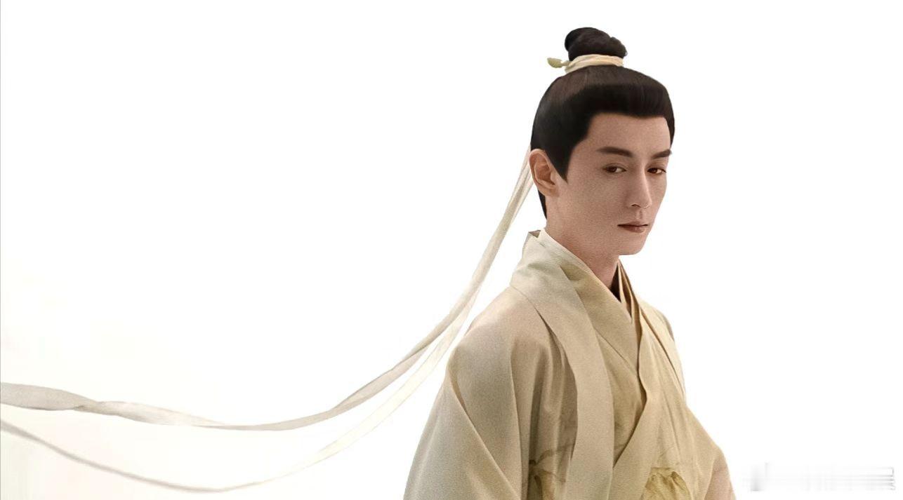 爱上陈晓的古装剧是我的宿命  陈晓的古装风采，如同陈年佳酿，越品越有味道，让我沉