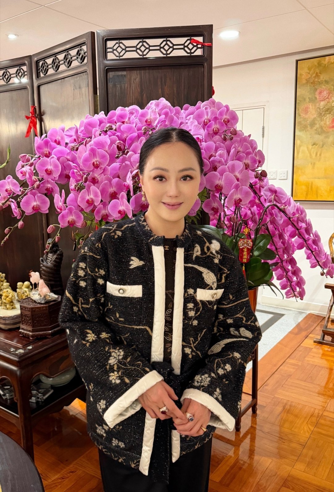 章小蕙的春节穿搭，人间富贵花 