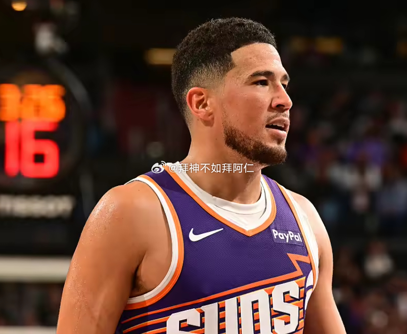 NBA常规赛，菲尼克斯太阳在主场以120-98的比分战胜多伦多猛龙。此役，布克出