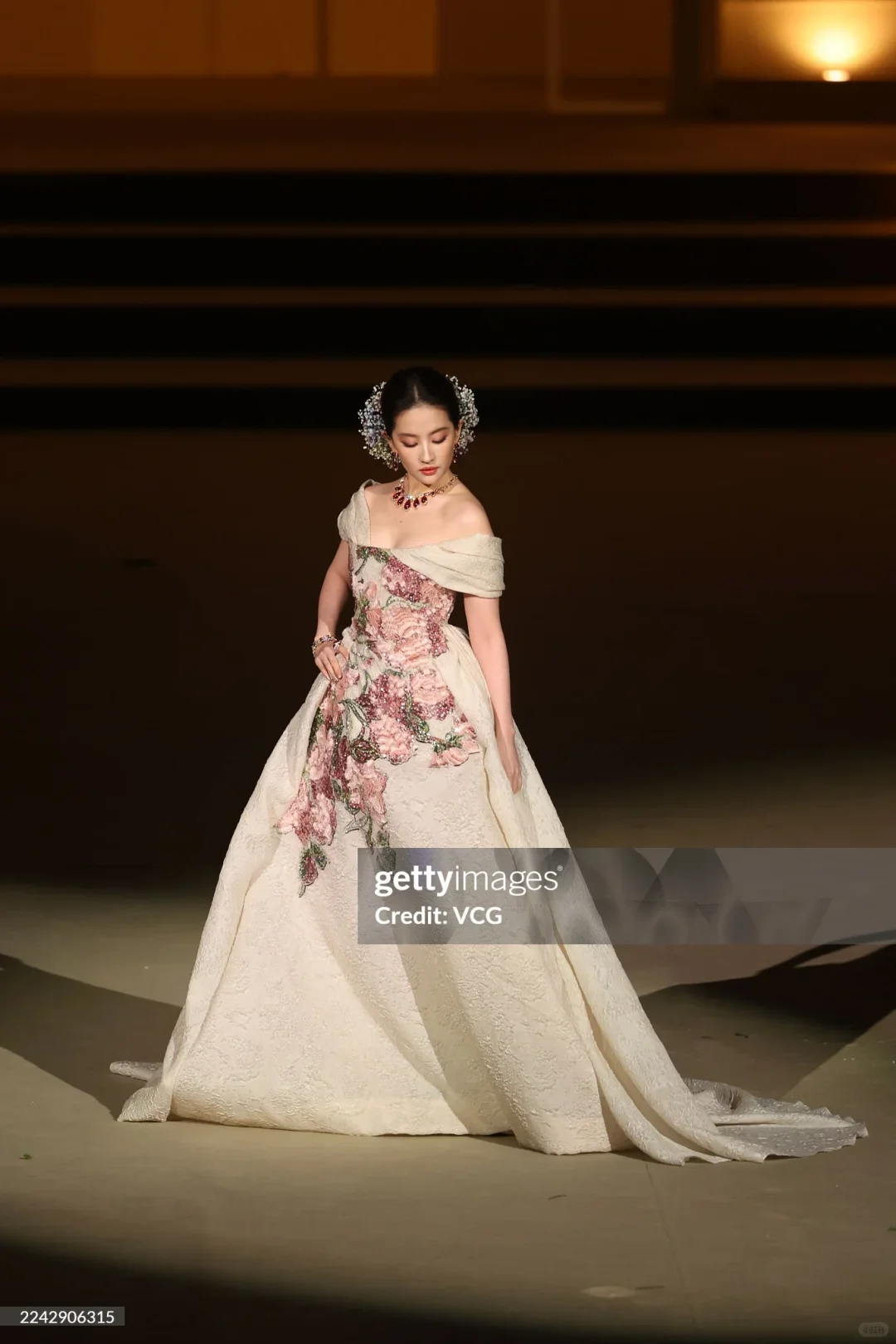 ✨从“神仙姐姐”到红毯女王