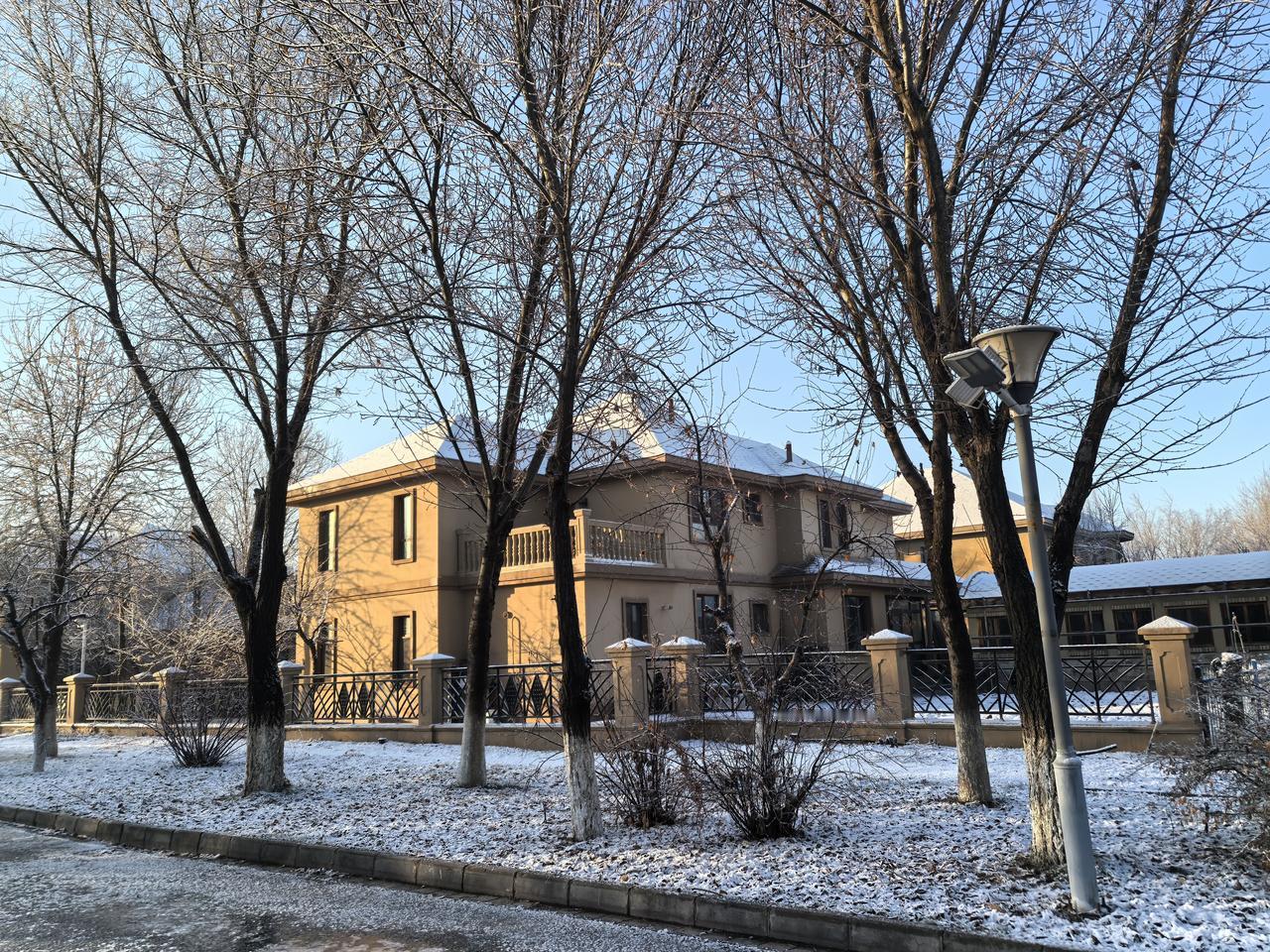 我就喜欢五家渠的安逸静谧！当人们还在畅想着在新疆哪个城市体验一把冬季的感受，我已