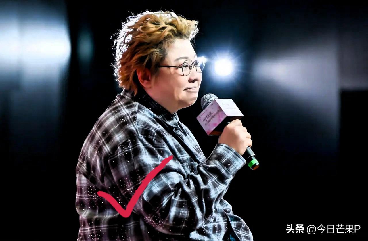发现没有，
韩红现在退出公益已经来不及了，
原因其实很简单，那就是那么多月捐人需