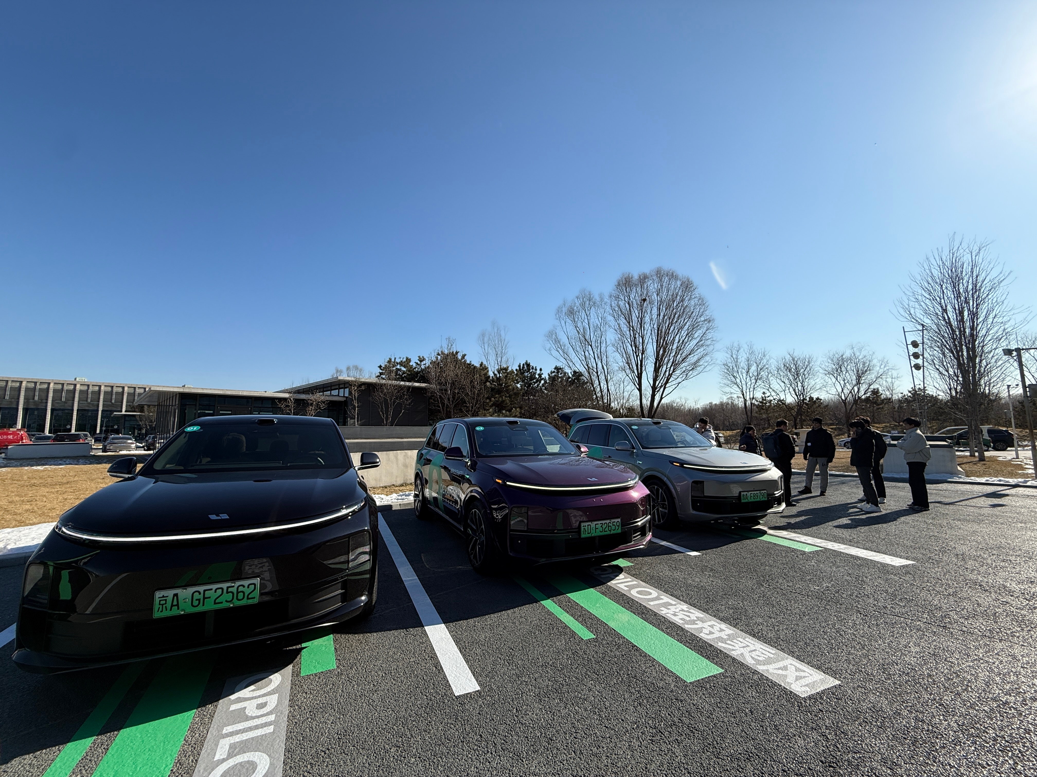 开着最新VLA从顺义工厂来海淀中关村参加“轻舟Day”一路纵享丝滑，44.2公里