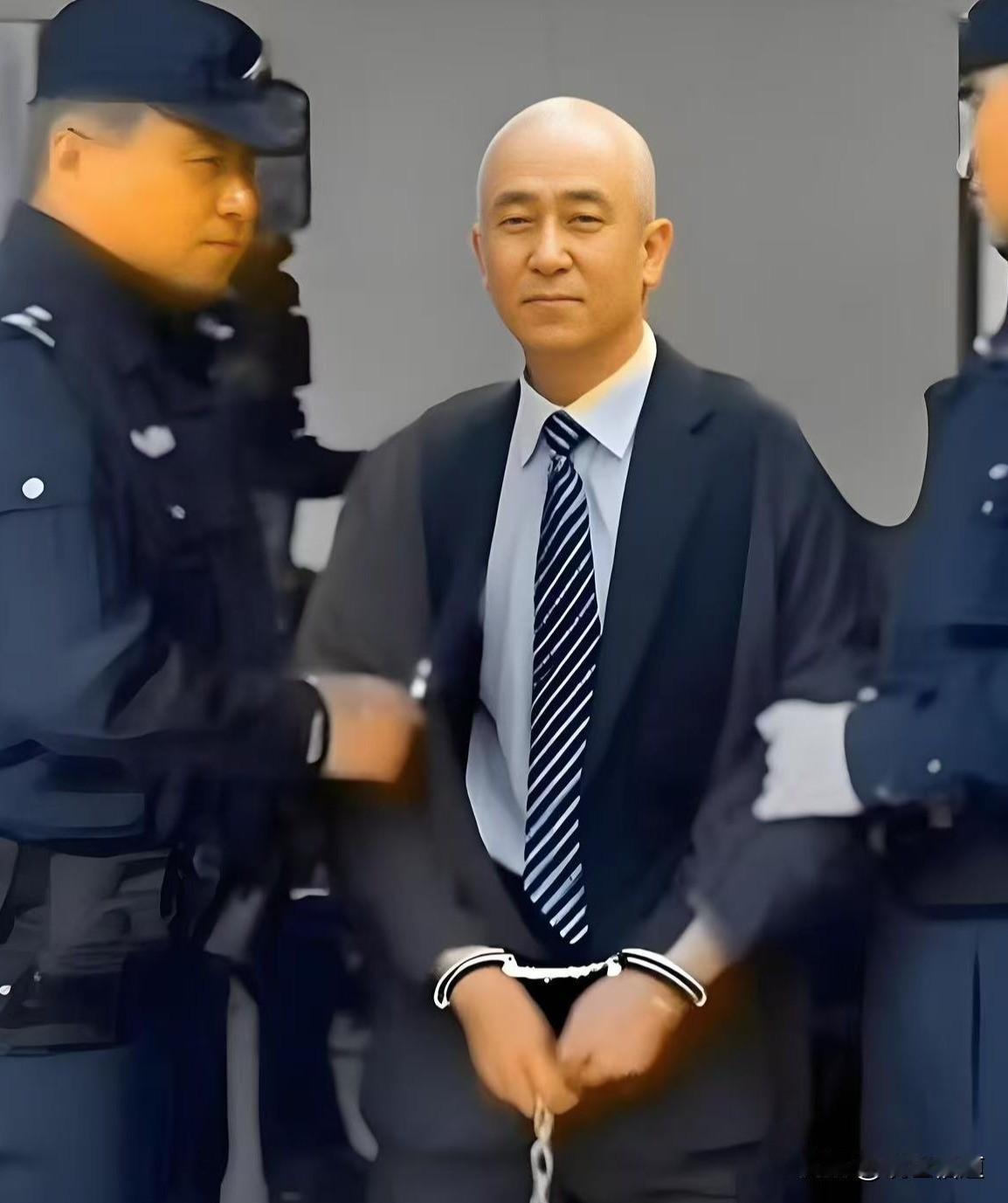 许家印一审被判无期，大快人心，但受害购房者的伤痛仍在
 
2026年8月20日，