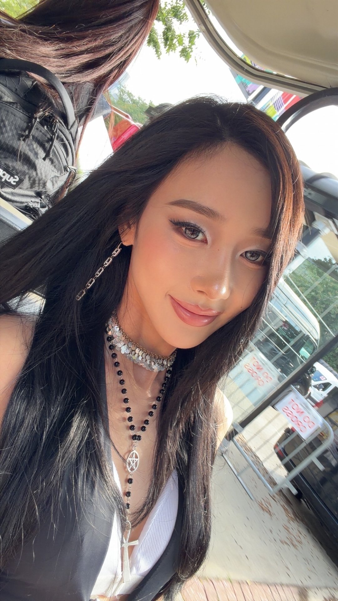 为了演唱会在努力训练的小宝宝🫳🏻🫳🏻辛苦了🖤多吃一点！ 