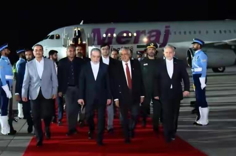 巴基斯坦仅剩邮递员角色？一边是外长赴巴续谈，一边是发言人否定资格，美伊调停大变天