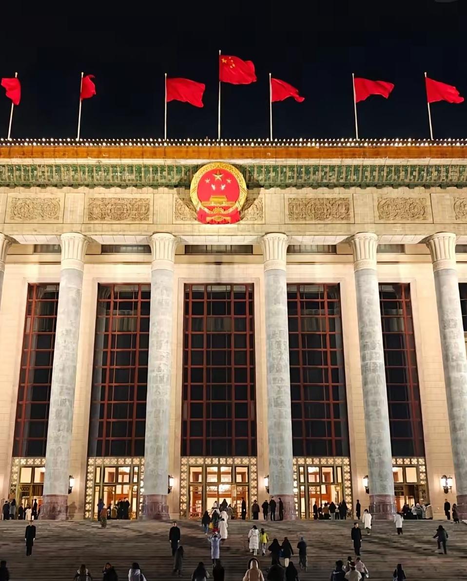 2026全国两会调查结果出来了
老百姓最关心的就这几件事。
排在前面的还是民生保