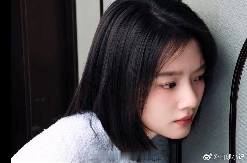 任敏说王鹤棣是自己精神上的妈妈温柔外表下藏着有趣的灵魂，说的就是任敏吧！独特的人