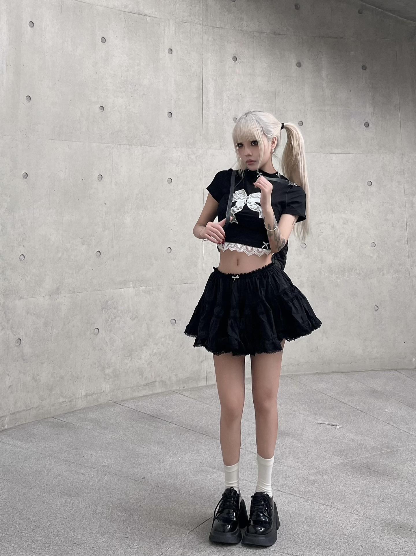 妈妈，人生是旷野。 旷妈，人是野生的。 妈野，人生是旷课。 狂野，妈妈...