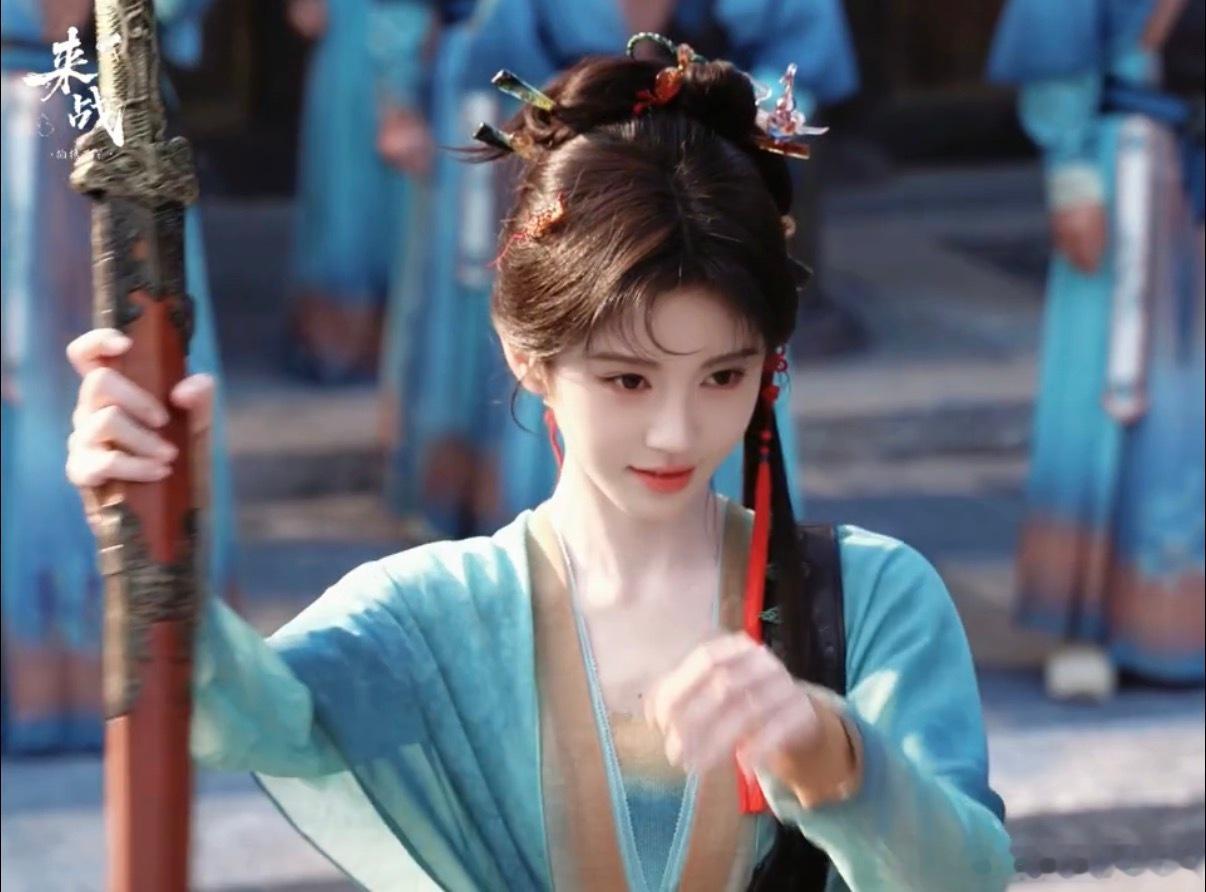 来战祝阿黛鞠婧祎生日快乐 谁不喜欢又美又飒的阿黛！《来战》片场花絮里的小鞠太圈粉